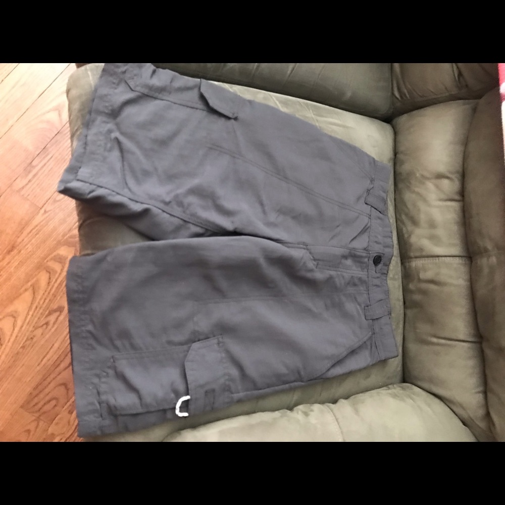 Boys 16R fishing style shorts. Adjustable waist.